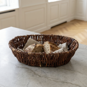 Oval brødkurv i barkpil – 19 × 15 × H5 cm